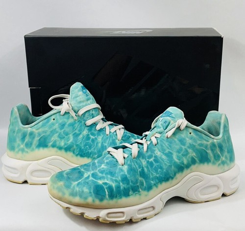 nike tn swimming pool